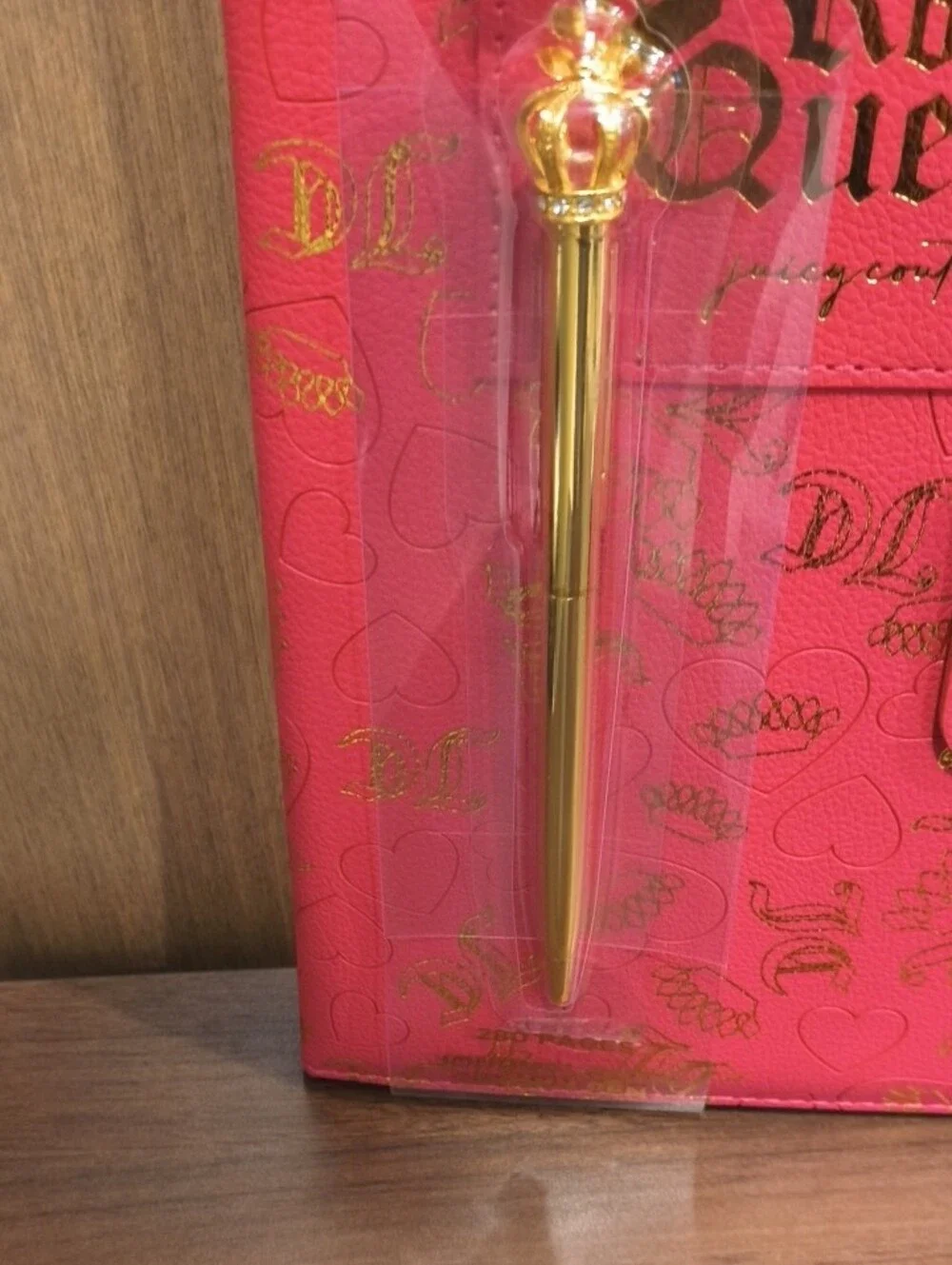 NWT Juicy Couture Hot Pink Royal Queen Journal with Gold Crown Pen